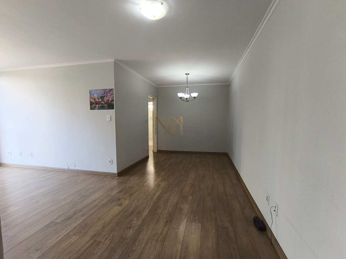 Apartamento à venda com 3 quartos - ,