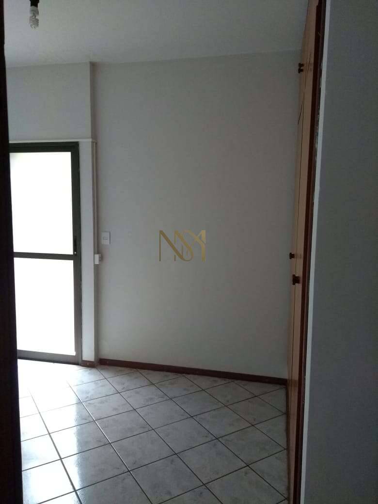  - Apartamento à Venda no Monte Negro – 3 Quartos