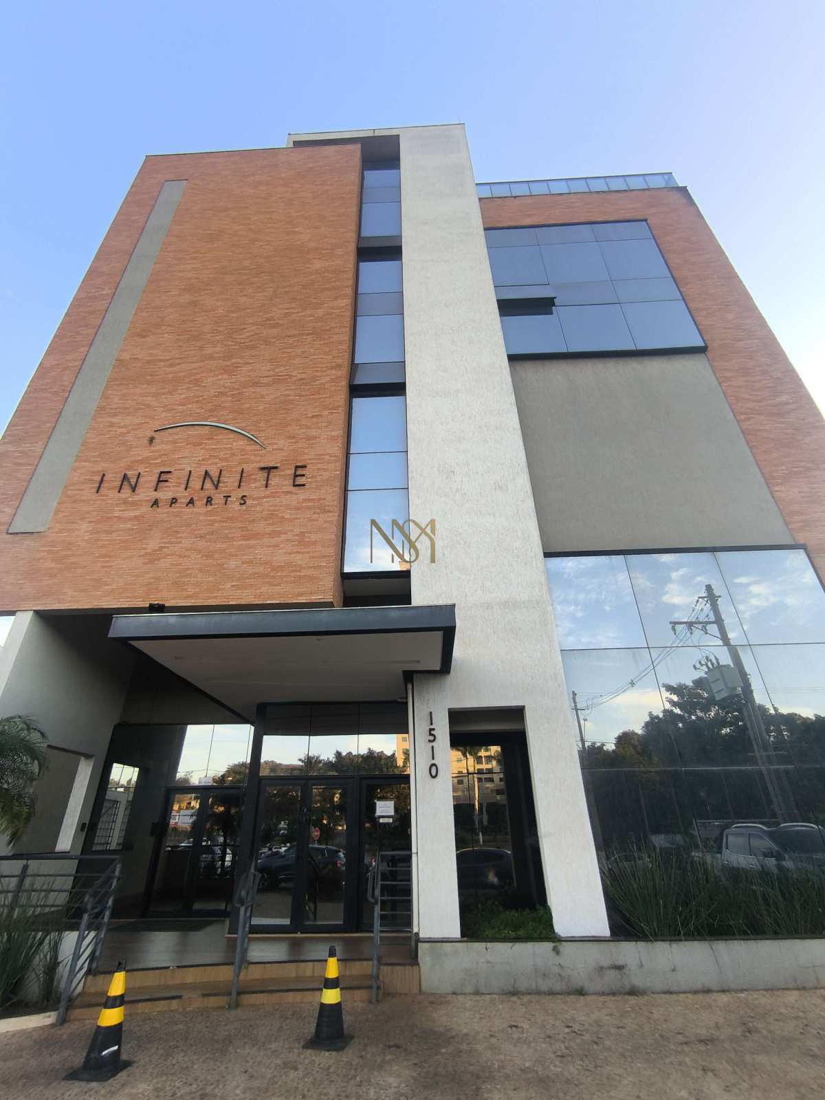 Apartamento Térreo com 2 Dormitórios, 1 Suíte à Venda no Infinite Aparts Hotel | City Ribeirão | Ribeirão Preto - Nathalia Mello