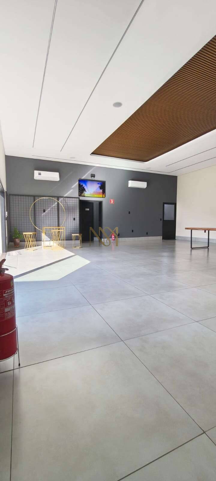  - Casa à Venda | 2 Quartos | 4 Vagas | 149 m²