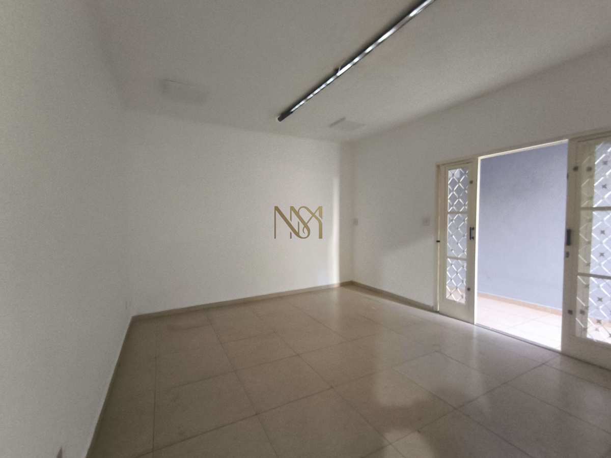  - Casa à Venda na Vila Tibério com 3 Quartos, Sendo 1 Suíte | Gestão Exclusiva