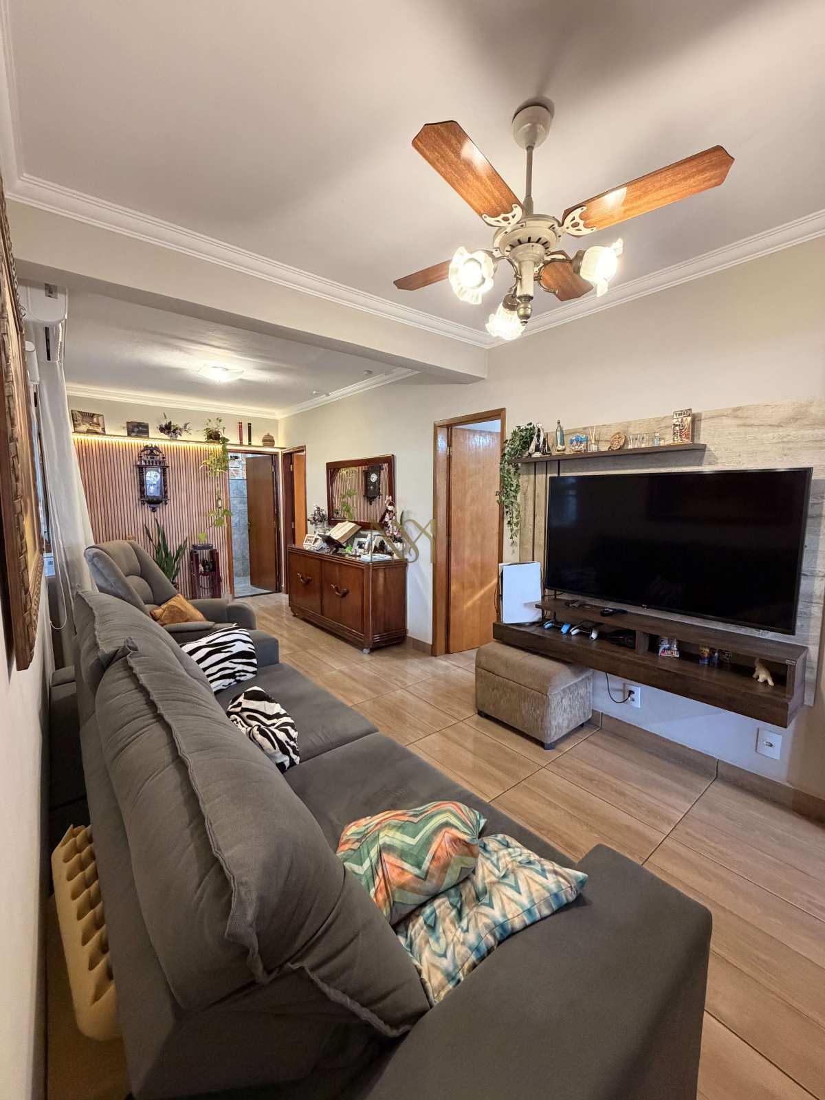  - Casa à Venda no Jardim Geraldo de Carvalho | 3 Quartos, Sendo 1 Suíte | 168,36 m²
