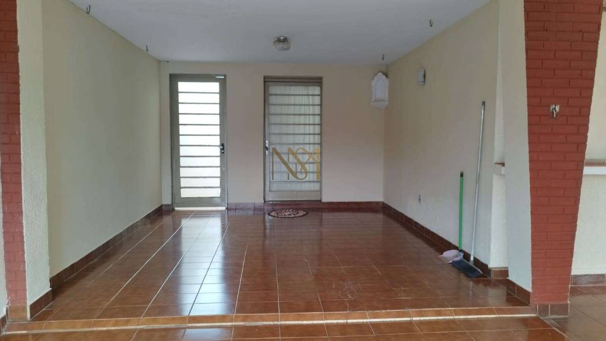 Casa à venda com 3 quartos, 210m² - Vila Tibério,Ribeirão Preto