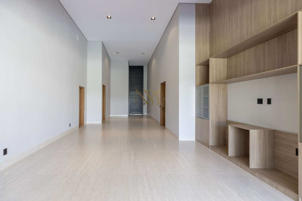  - Casa em Condomínio Arara Verde à Venda | 3 Suítes | 336 m² de Construção